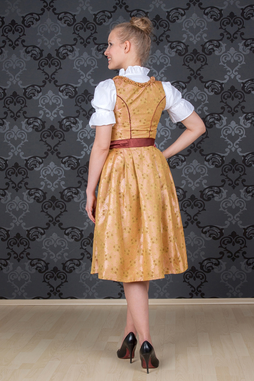 Midi Dirndl Made in Germany Einzelstück Nr. 16 Größe 34